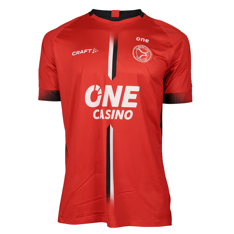 Thom Haye Almere City のシャツ