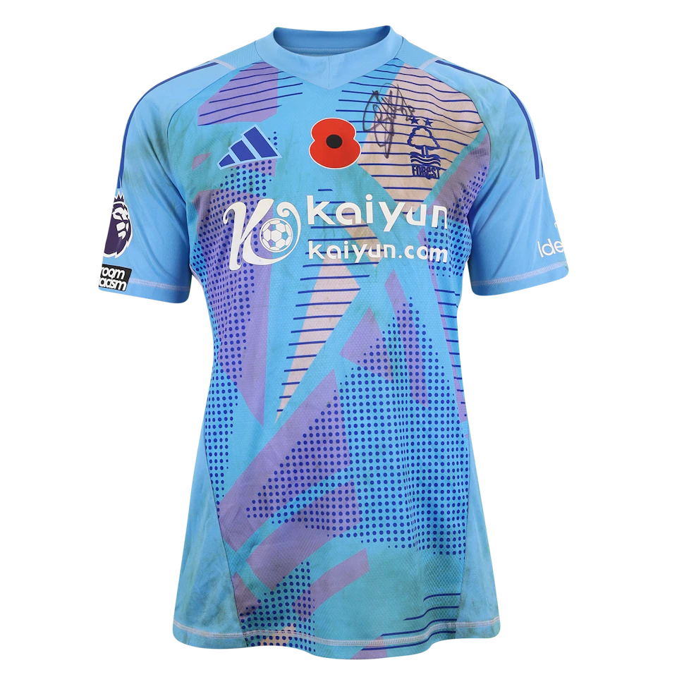 Matz Sels Nottingham Forest camisa.