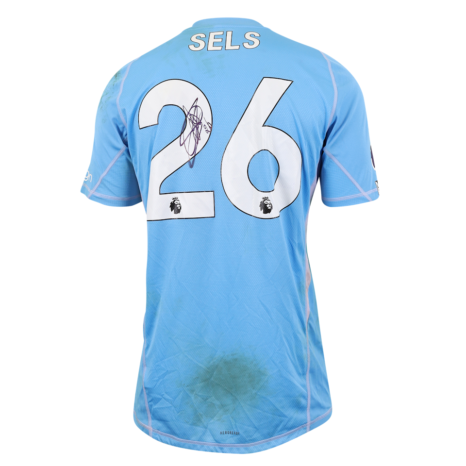 Matz Sels Nottingham Forest shirt