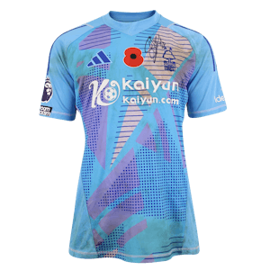 Matz Sels Nottingham Forest shirt