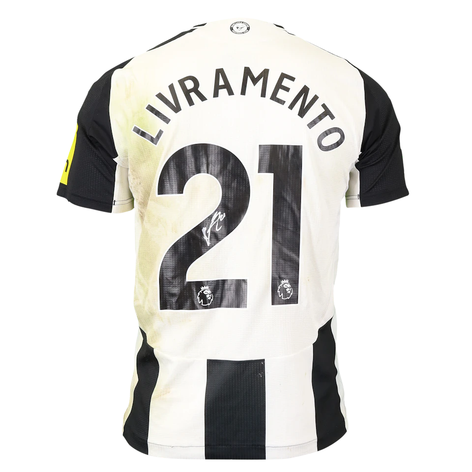 来自Newcastle United的Valentino Livramento球衣