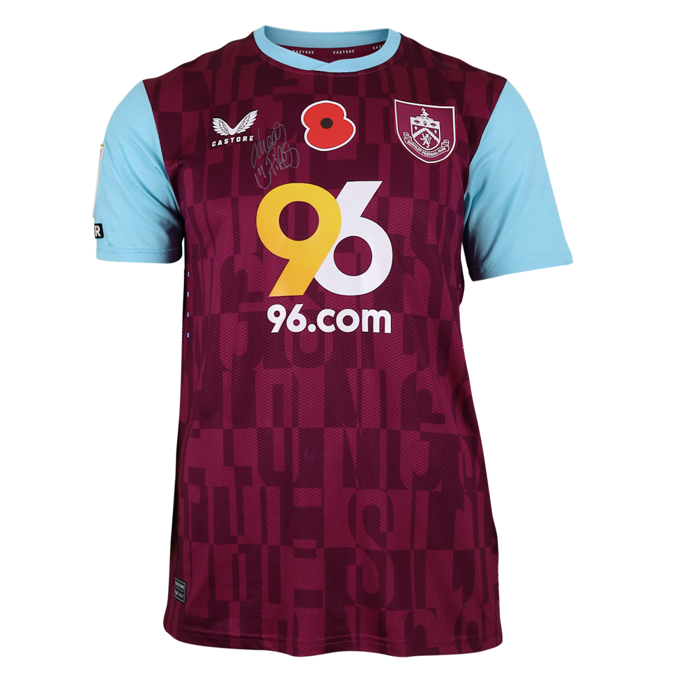 Lucas Pires Silva Burnley camisa.