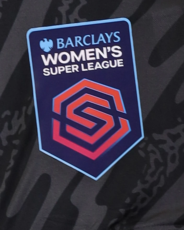 来自Liverpool Women的Teagan Micah球衣