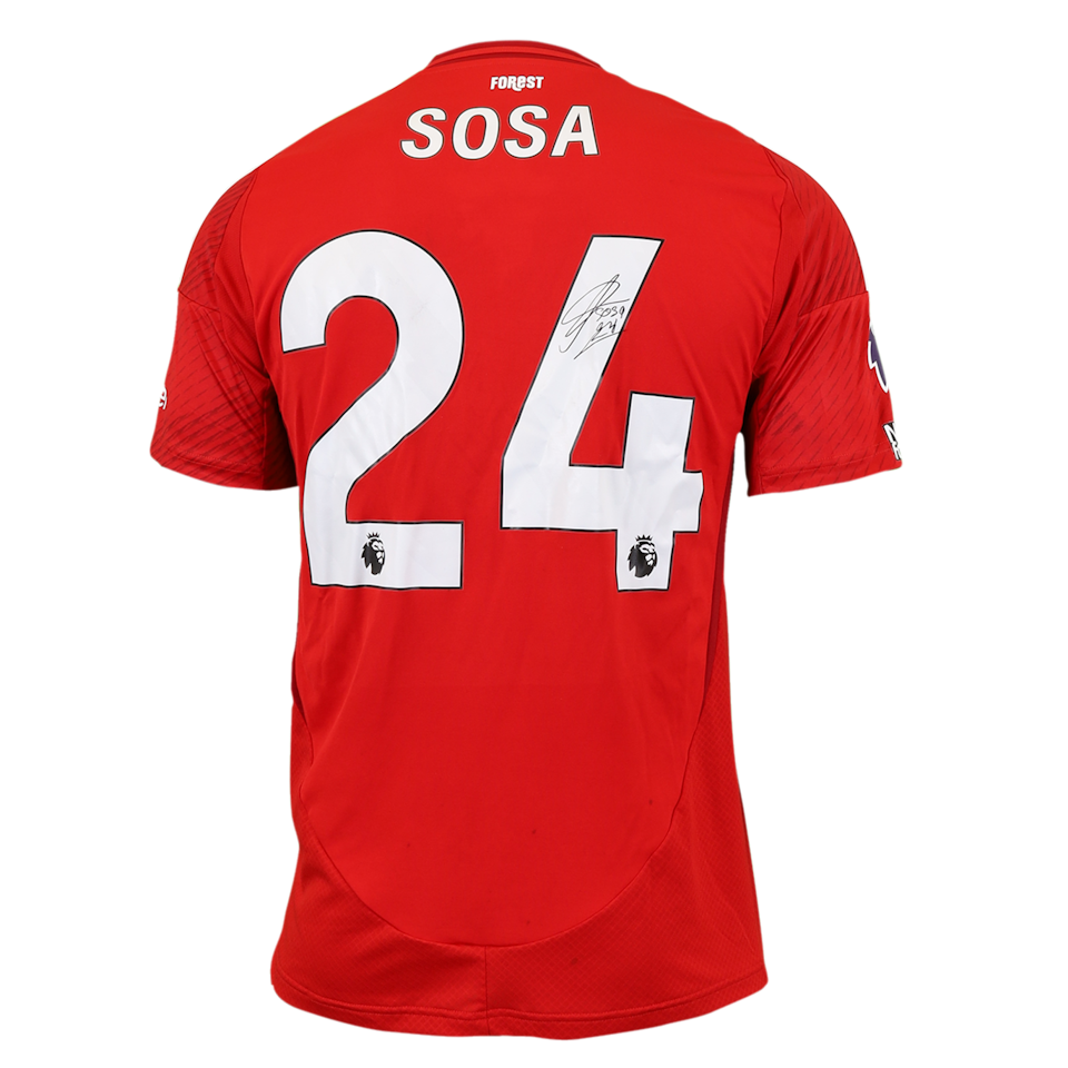 R. Sosa Acosta Nottingham Forest forması