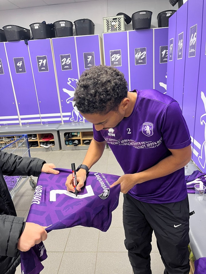 Colin Dagba K. Beerschot V.A. shirt