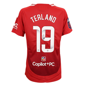 Elisabeth Terland Manchester United WFC shirt