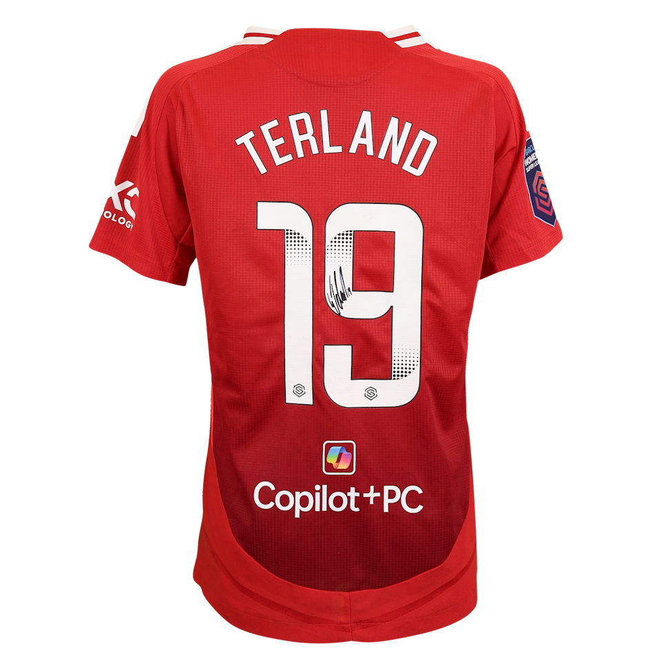 Elisabeth Terland Manchester United WFC shirt