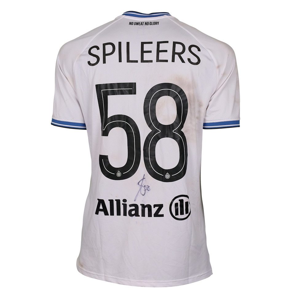 Jorne Spileers Club Brugge shirt