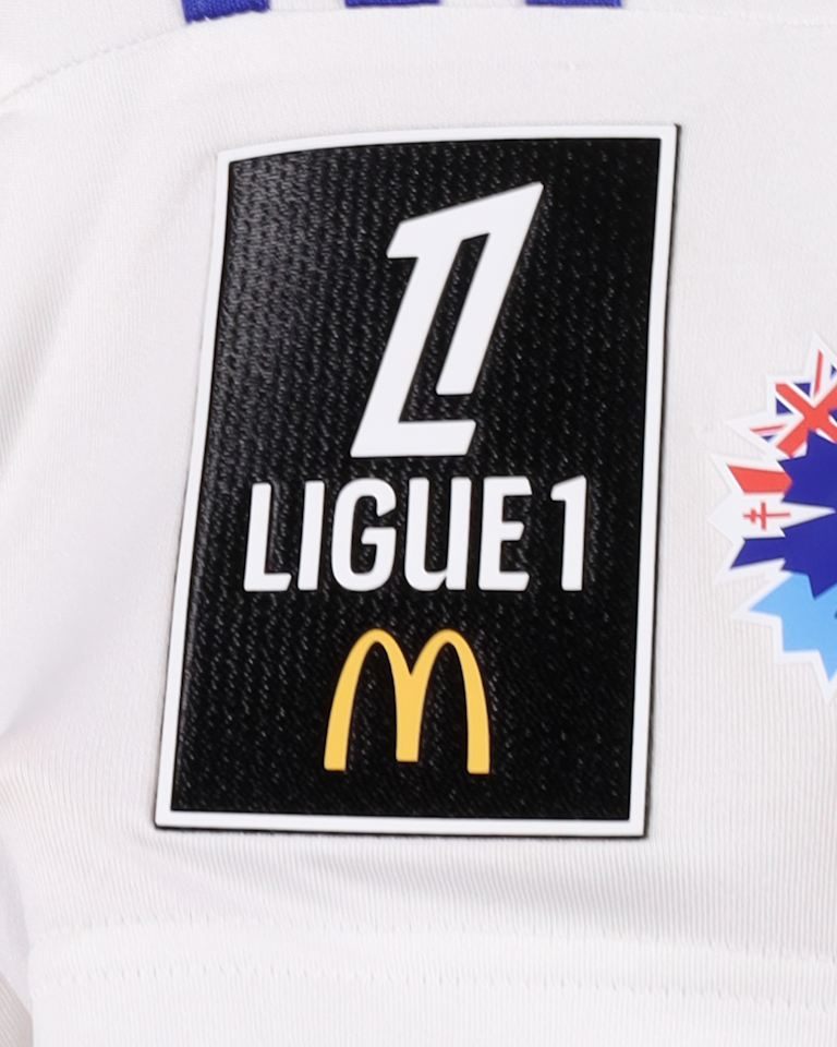Ernest Nuamah Olympique Lyonnais shirt