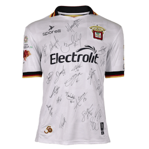 Universidad de Guadalajara Squad Signed Shirt - 1 