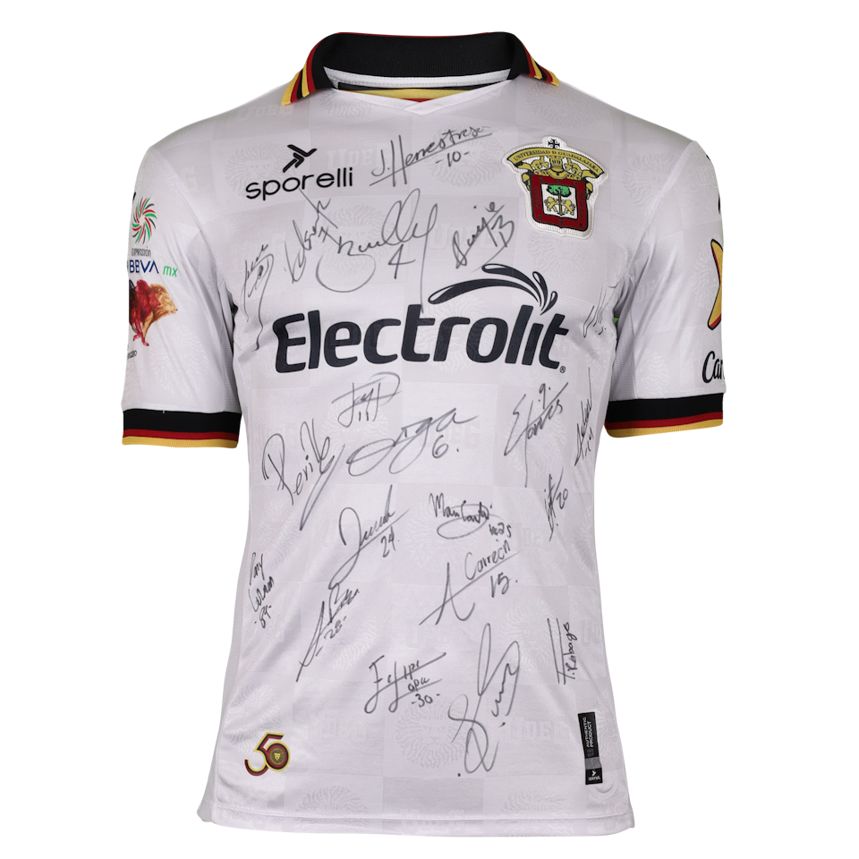 Universidad de Guadalajara Squad Signed Shirt - 2 