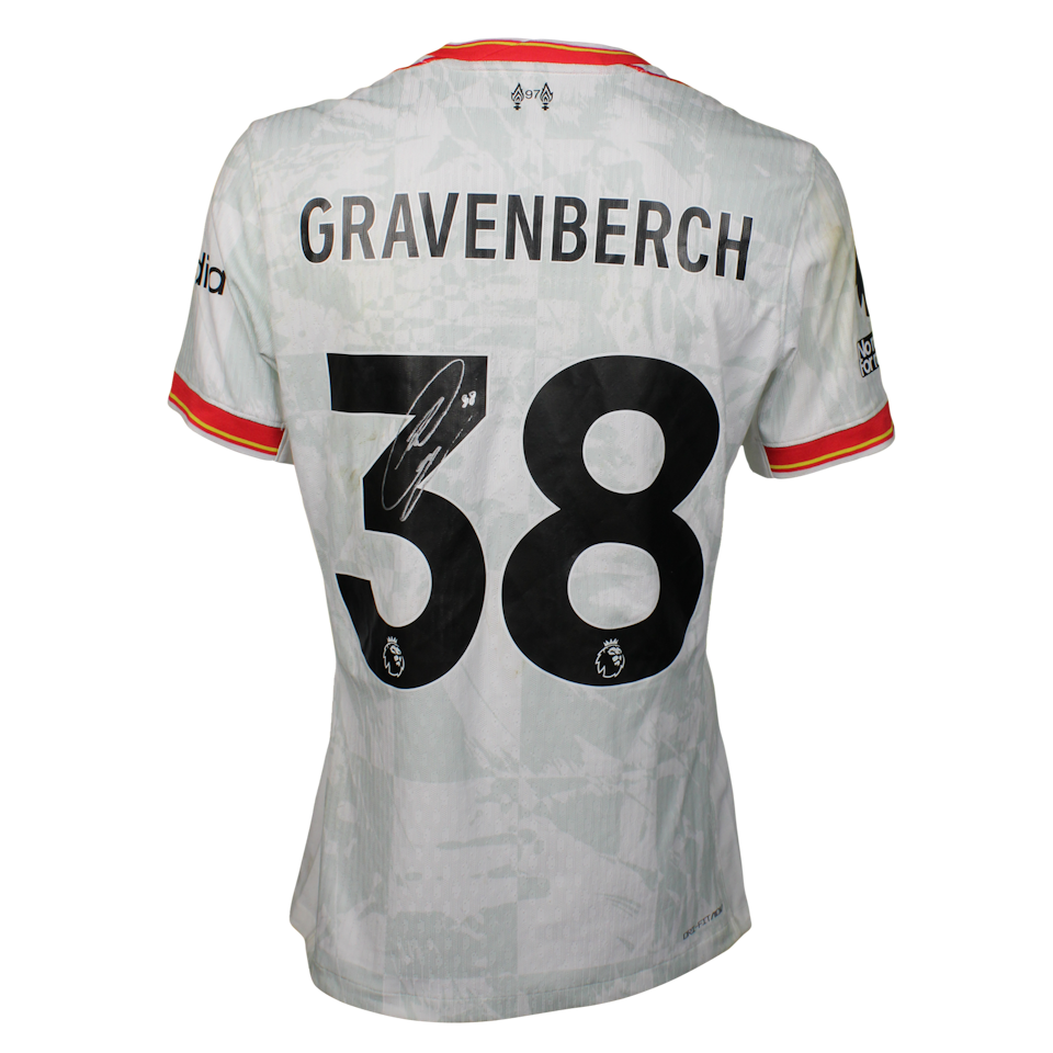 Ryan Gravenberch Liverpool forması