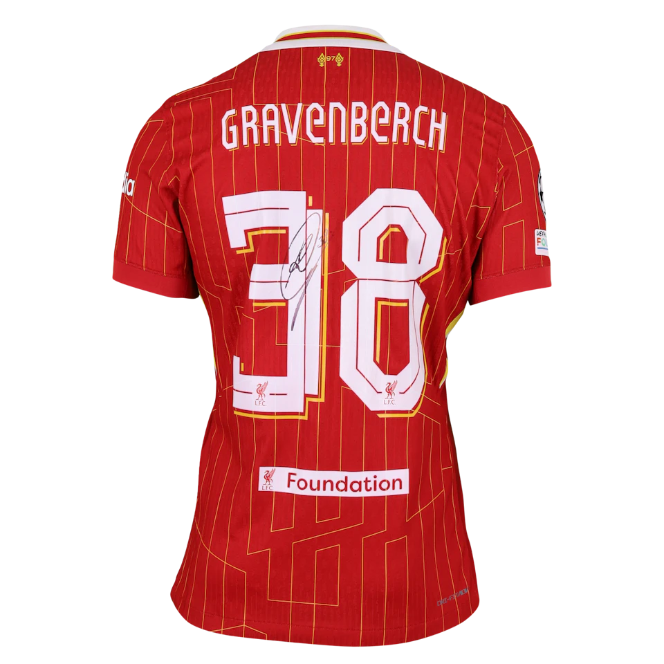 来自Liverpool的Ryan Gravenberch球衣