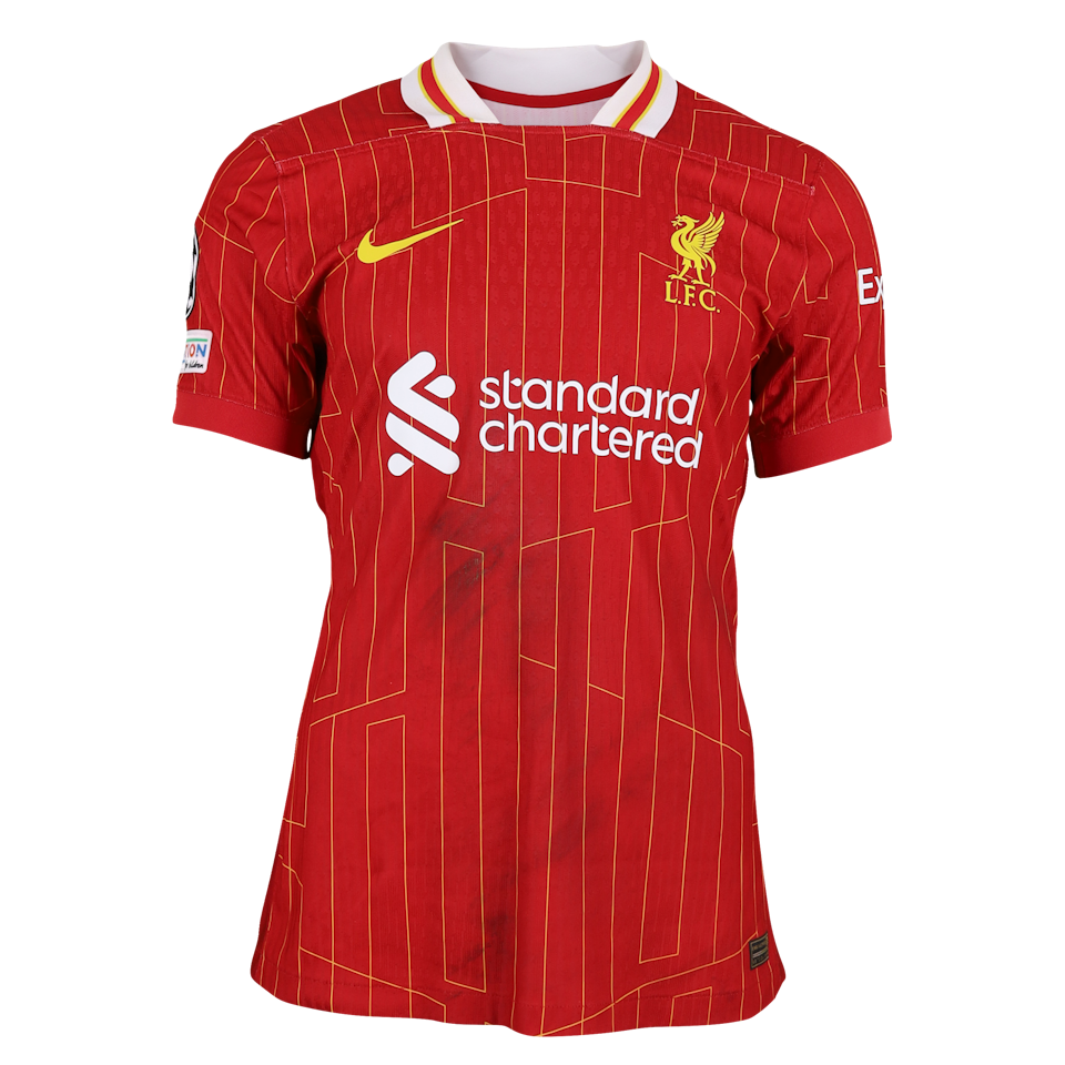 Darwin Núñez Liverpool shirt