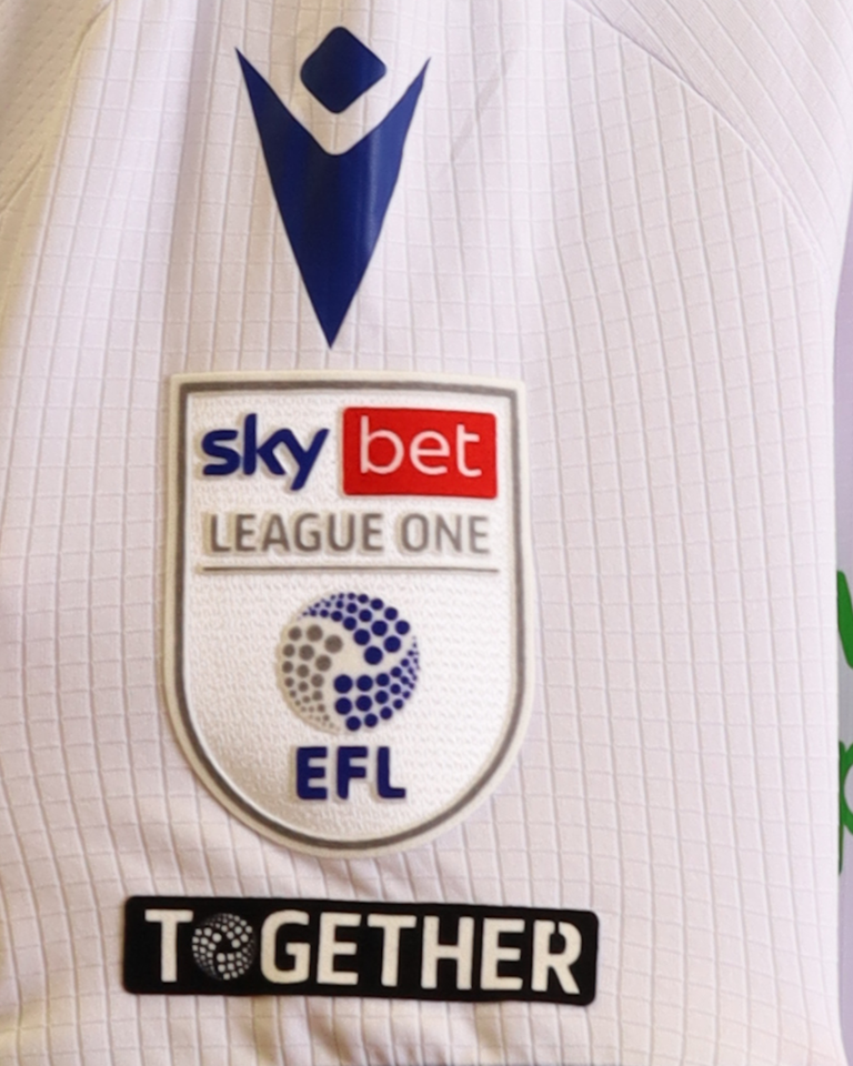 Klaidi Lolos Bolton Wanderers shirt