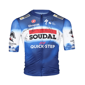 Squad Signed Shirt - 2  | Giro d'Italia