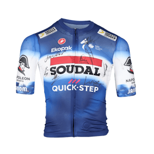 Squad Signed Shirt - 5  | Giro d'Italia