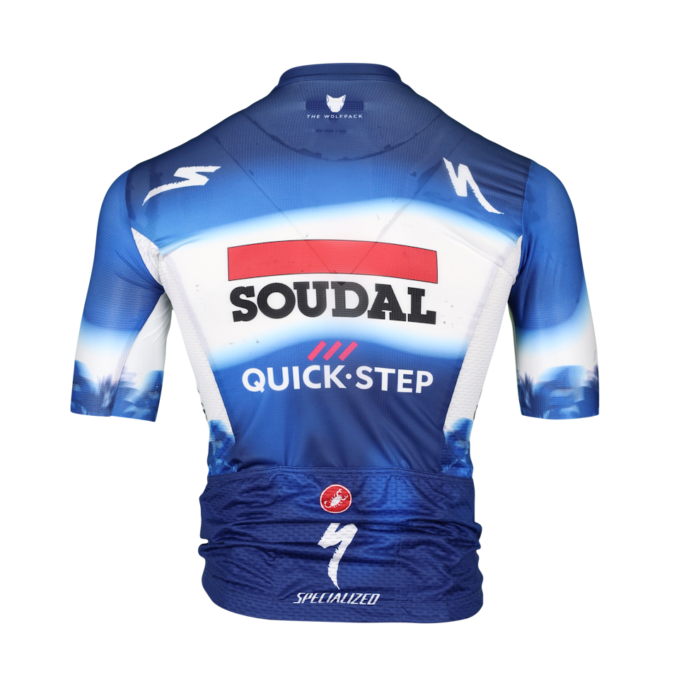 Squad Signed Shirt - 6  | Giro d'Italia
