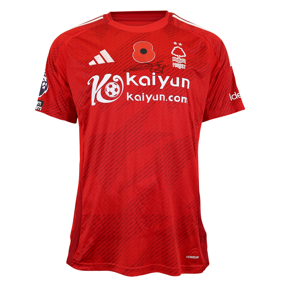 Ola Aina Nottingham Forest shirt