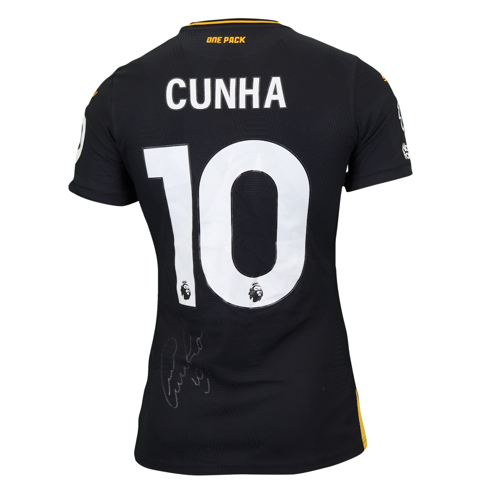 Matheus Santos Carneiro Da Cunha Wolverhampton Wanderers shirt