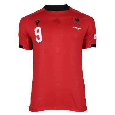 来自Albania的Jasir Asani球衣