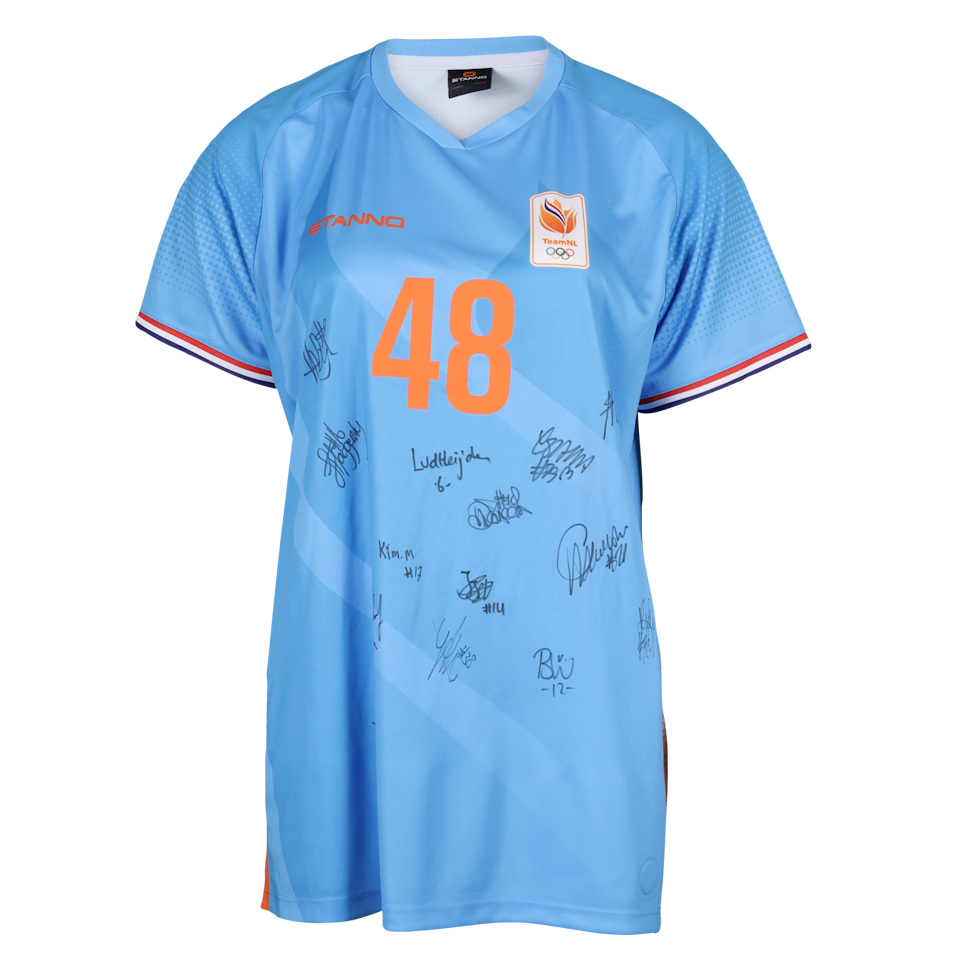Dione Housheer | vs Hungary