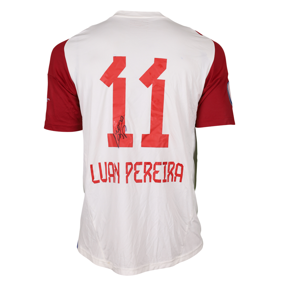 Luan Pereira Sharjah FC shirt