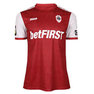 Dennis Praet Royal Antwerp FC jersey