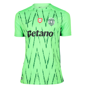 Conrad Harder Sporting CP shirt