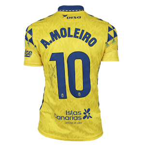 Alberto Moleiro González UD Las Palmas shirt