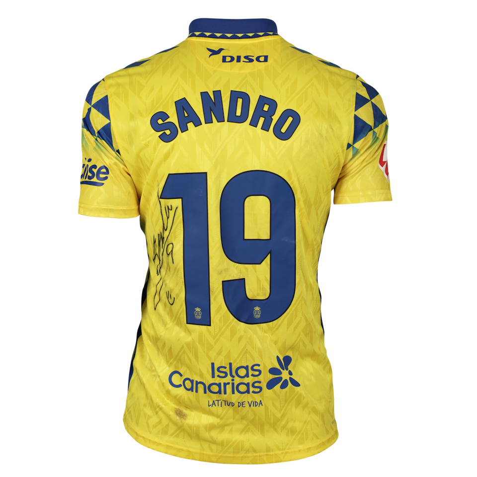 Sandro Ramírez Castillo UD Las Palmas shirt