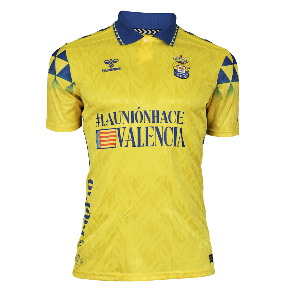 Sandro Ramírez Castillo UD Las Palmas shirt