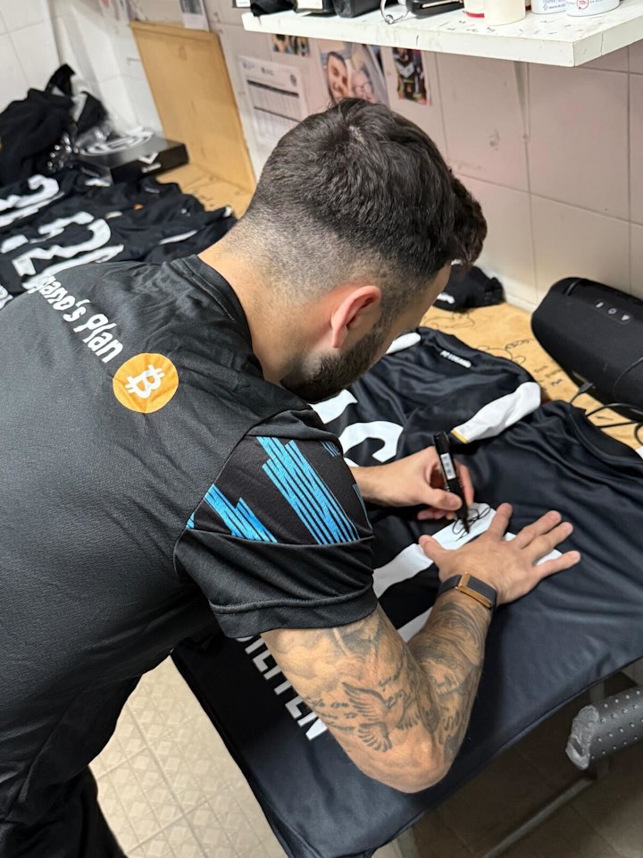 Renato Steffen FC Lugano shirt