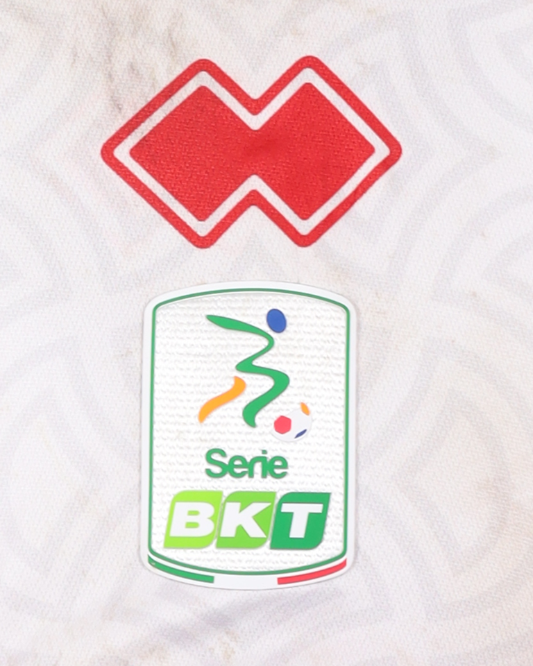 Andrea Oliveri S.S.C. Bari shirt