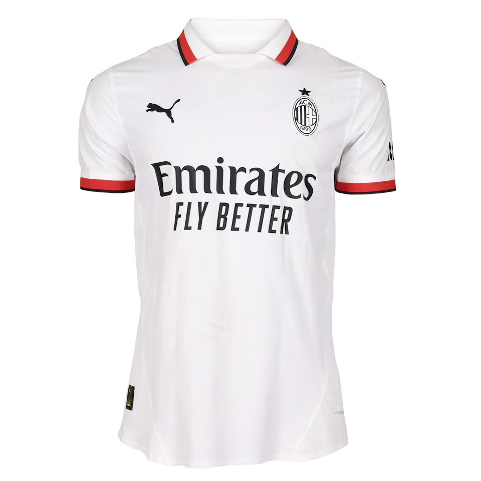 AC Milan 팀의 Samuel Chukwueze 셔츠