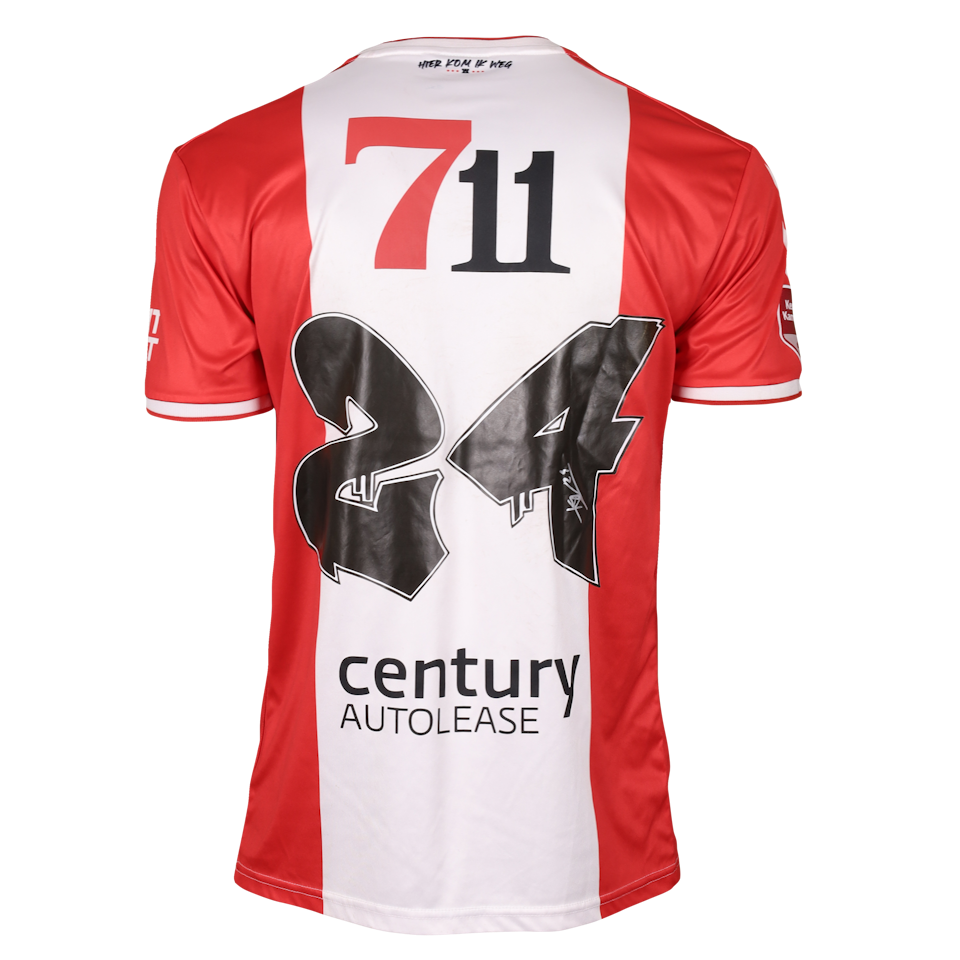 Kelian Nsona Wa Saka FC Emmen shirt