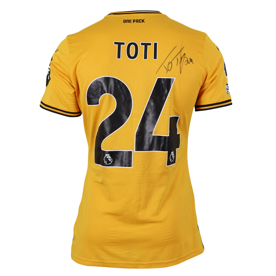 Toti Gomes Wolverhampton Wanderers jersey