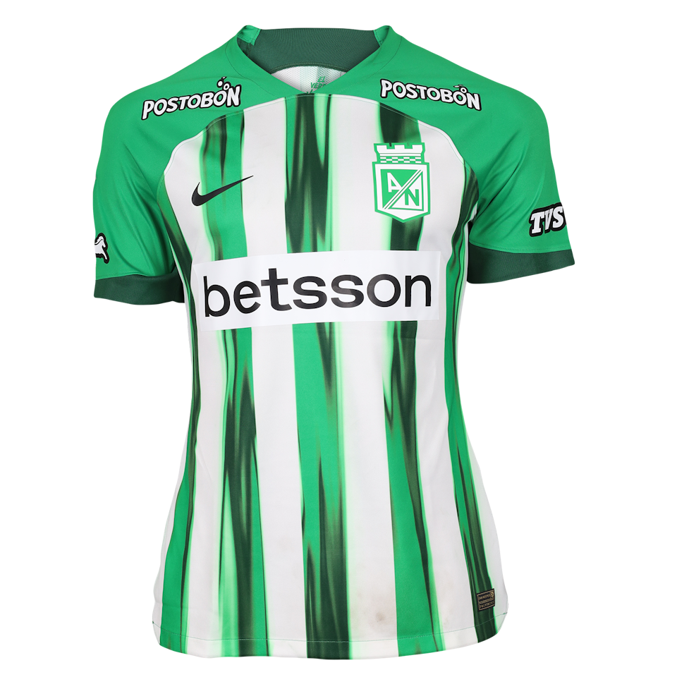 Kevin Viveros Atlético Nacional shirt