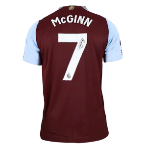 来自Aston Villa的John McGinn球衣