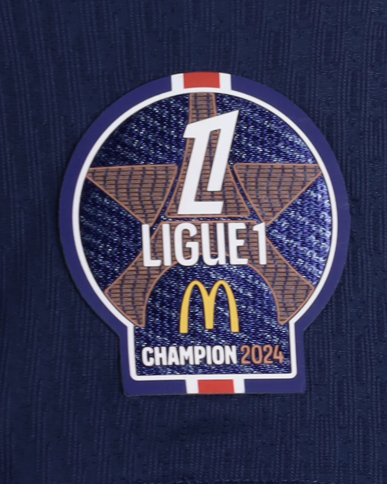 来自Paris Saint-Germain的Ousmane Dembélé球衣