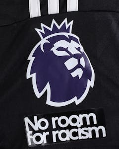 Joshua King Fulham shirt