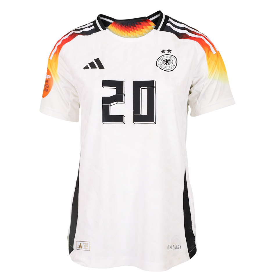 Elisa Senß Germany W shirt