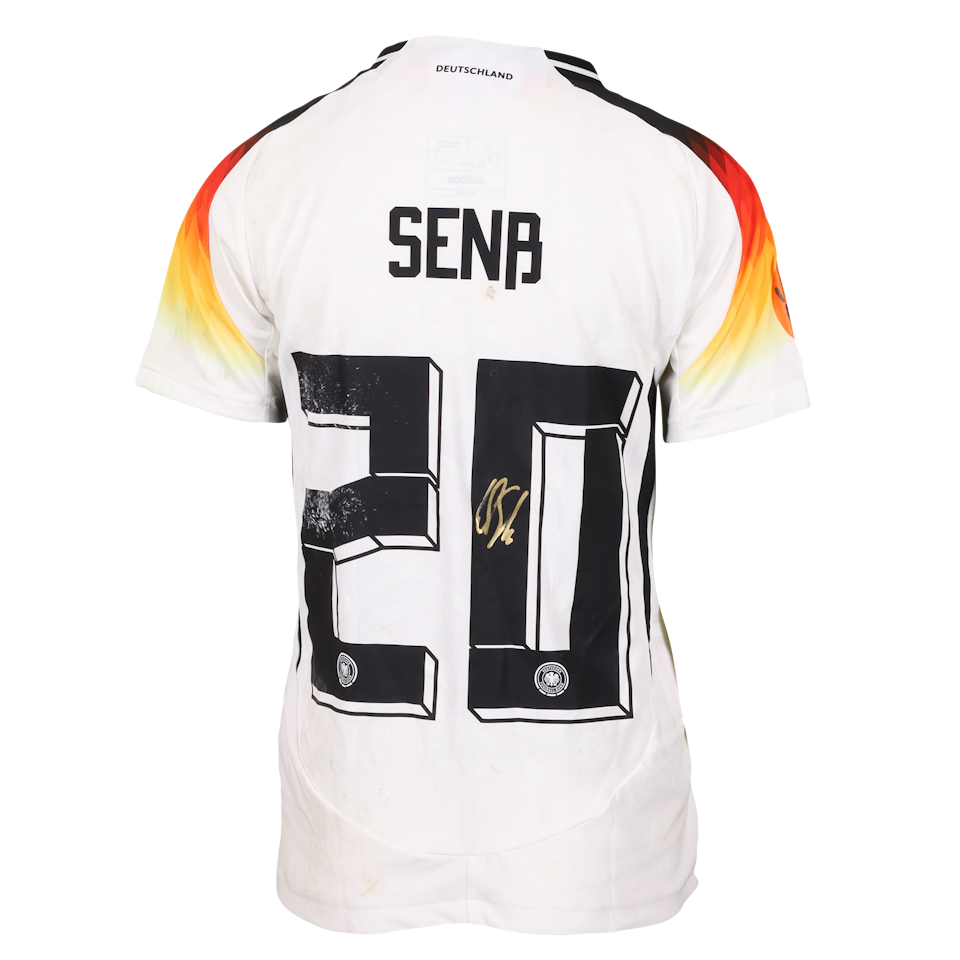 Elisa Senß Germany W shirt
