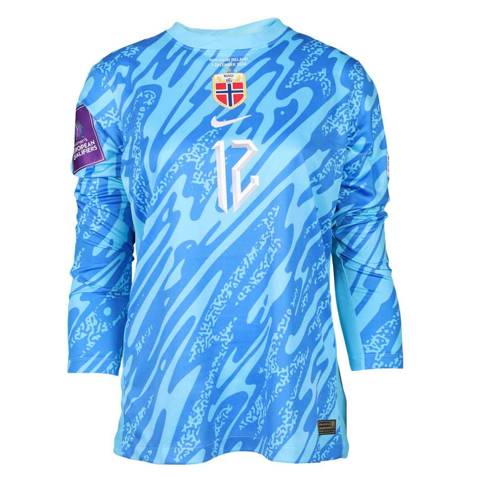 Selma Panengstuen Norway W shirt