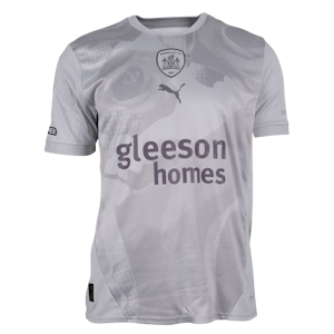 Sam Cosgrove Barnsley jersey