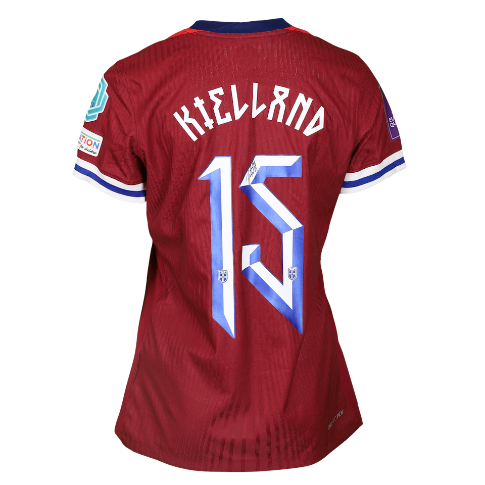 Justine Kielland Norway W shirt