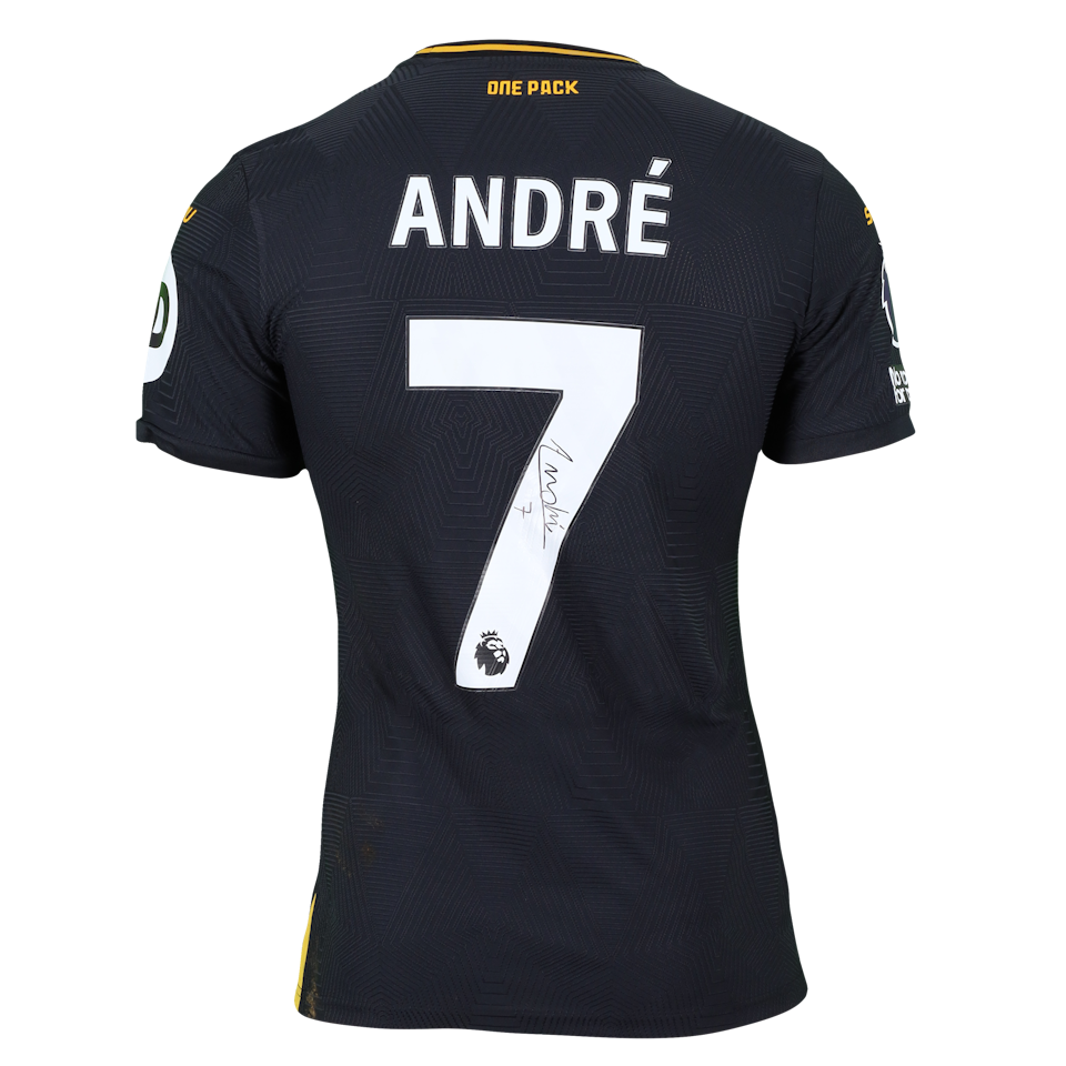André Trindade da Costa Neto Wolverhampton Wanderers shirt