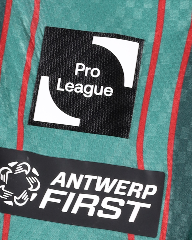 Shirt van Kobe Corbanie Royal Antwerp FC