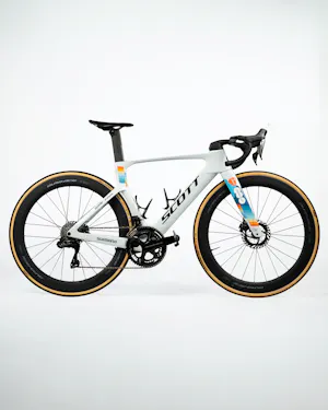 Charlotte Kool | SCOTT Foil RC Pro