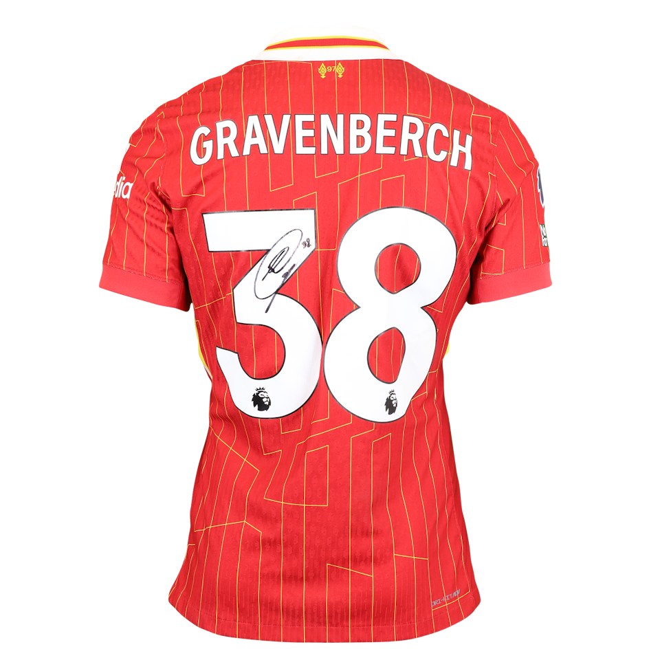 Ryan Gravenberch Liverpool のシャツ